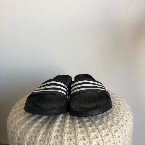 Adidas slides - Picture 2 of 3